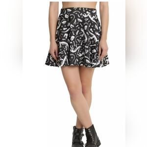 Hot Topic Dinosaur Skull Skeleton Skater Skirt Size Small